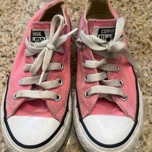Pink converse